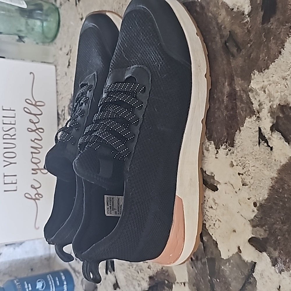 Water shoes